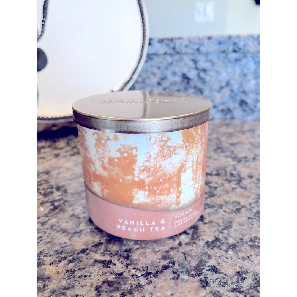 Bath And Body Works VANILLA & PEACH TEA Candle BBW